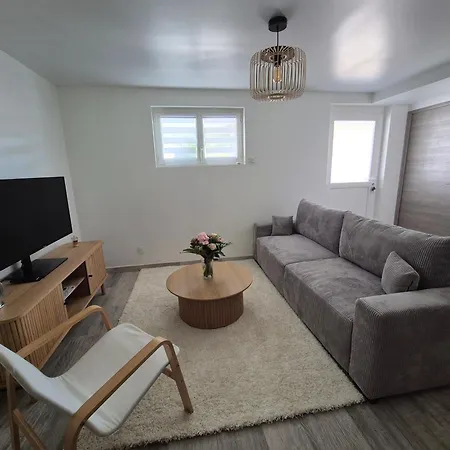 Apartment Studio1 Calme Independant, Proche Lyon,beaujolais Lissieu