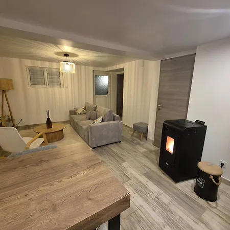 Studio1 Calme Independant, Proche Lyon,beaujolais Apartment *