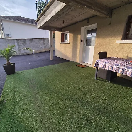Apartment Studio1 Calme Independant, Proche Lyon,beaujolais Lissieu